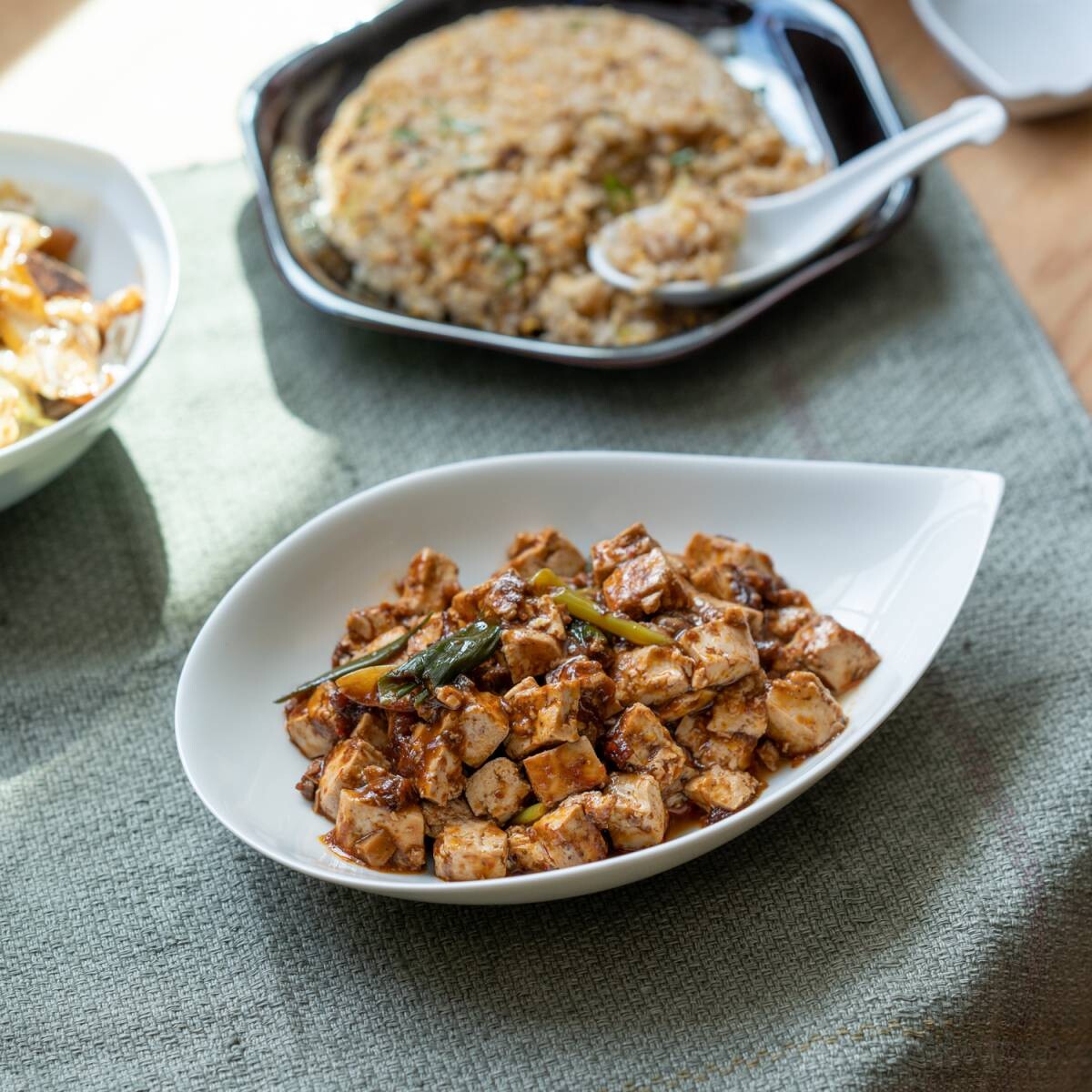 Miyama "tasuhana" Chinese Cuisine Assortment of 3 Plate and Bowl Set - Miyama深山食器