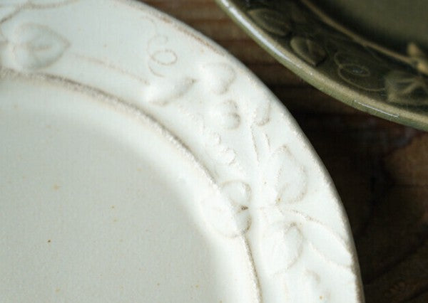 Mashiko Ware Main Plate Jack and the Beanstalk Round Plate, Wakasama Pottery