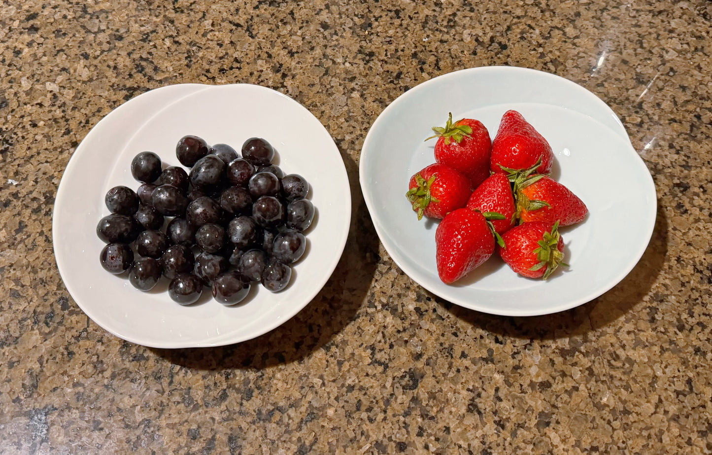 Hakusan Porcelain TOMOE Main Dish Deep Dish - Good Design Award Winner, white