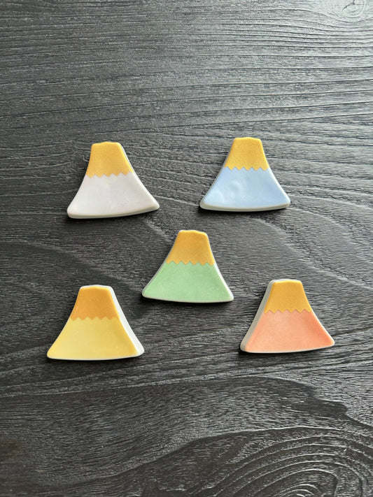 Kutani Ware Fuji Mountain Chopstick Rest