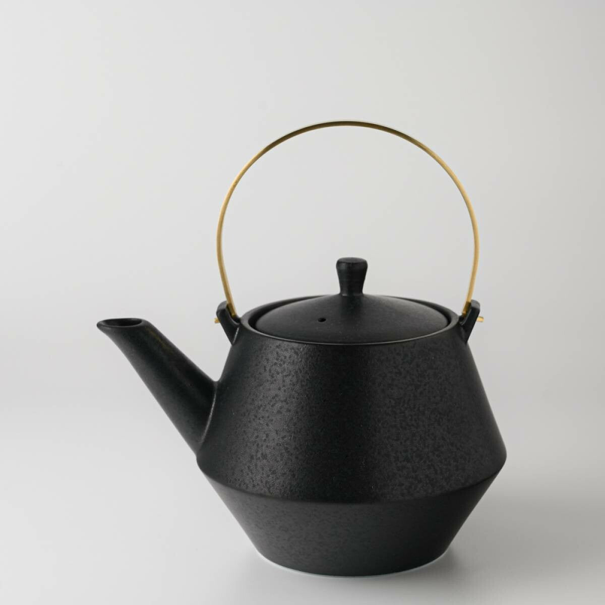 Yamatsu FRUSTUM Teapot - Red Dot Design Award Winner by Yamatsu Kiln 晋山窯