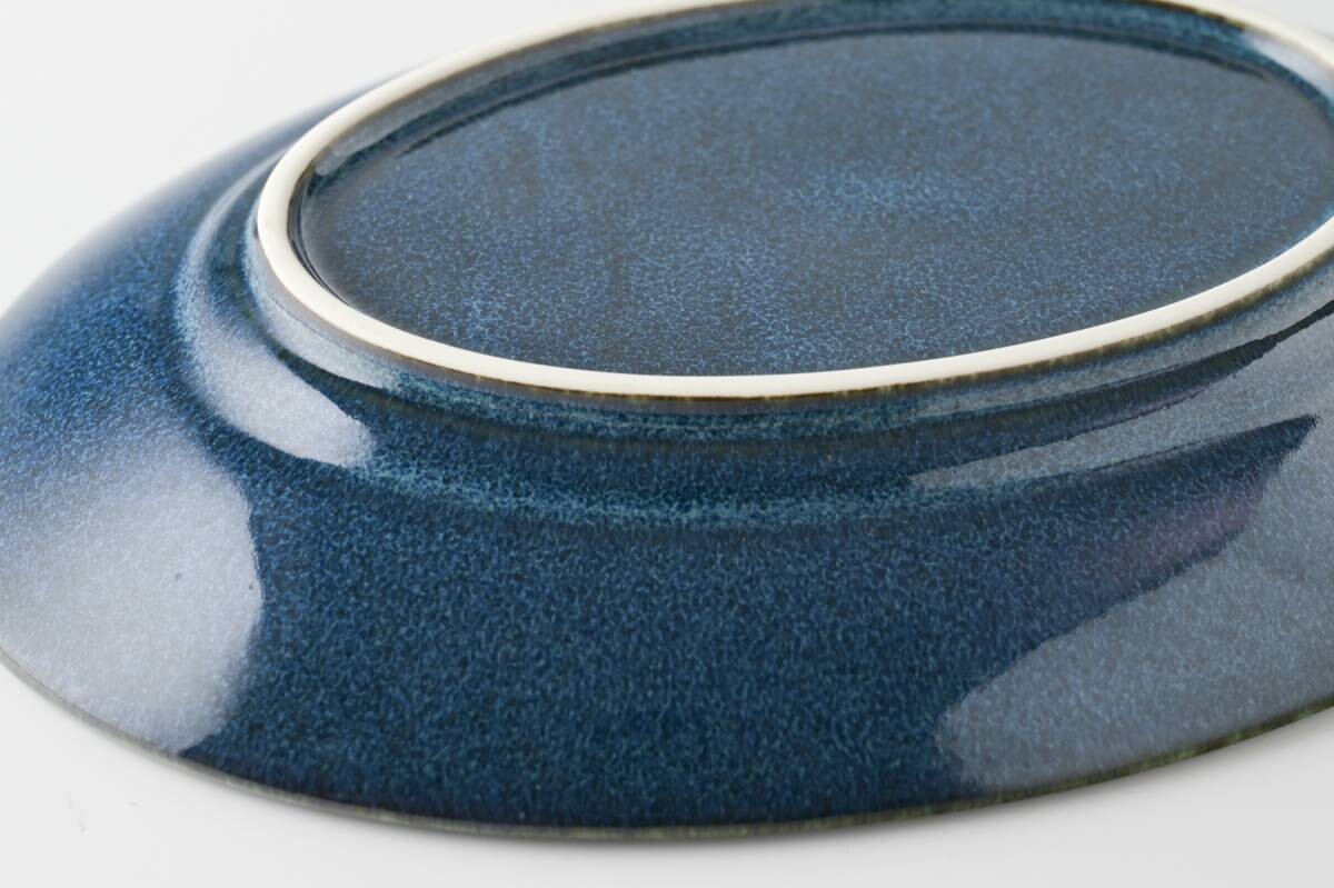 Miyama "cadre" oval plate, indigo blue glaze