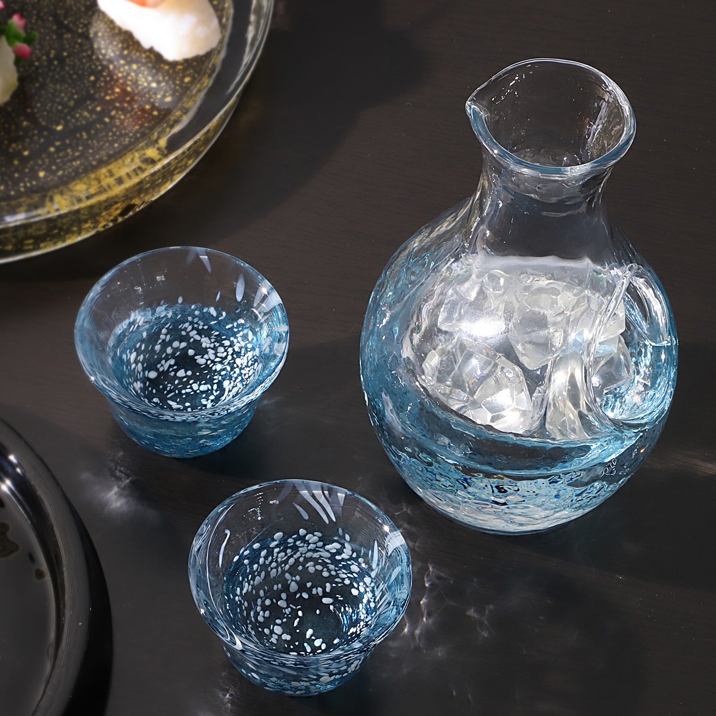 Toyosasaki Carafe with Ice Pockets Cold Sake Set