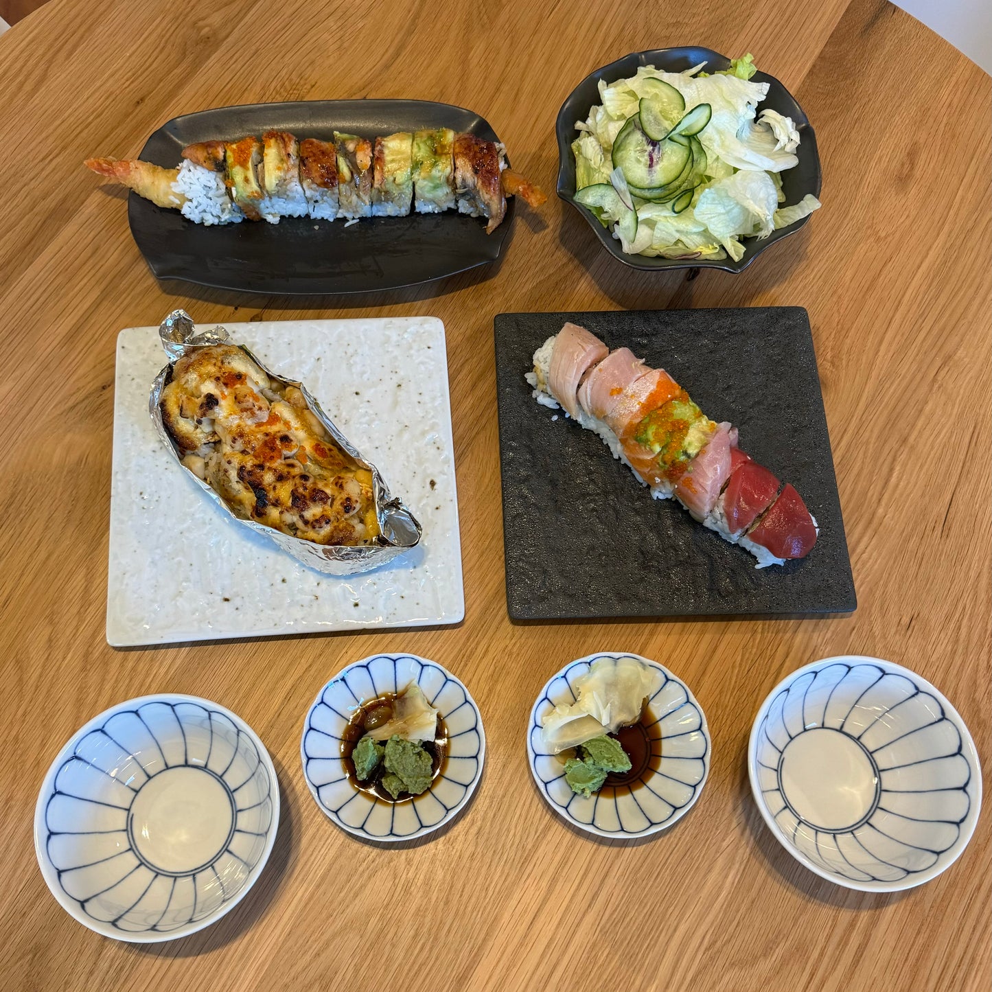 Bloom "Hibiki" Sushi Plate