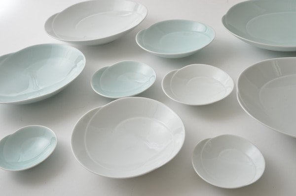 Hakusan Porcelain TOMOE Main Dish Deep Dish - Good Design Award Winner, light blue