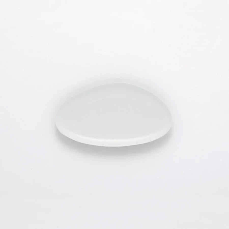 Hakusan Porcelain "Petra" Pebble Shaped Round Plate